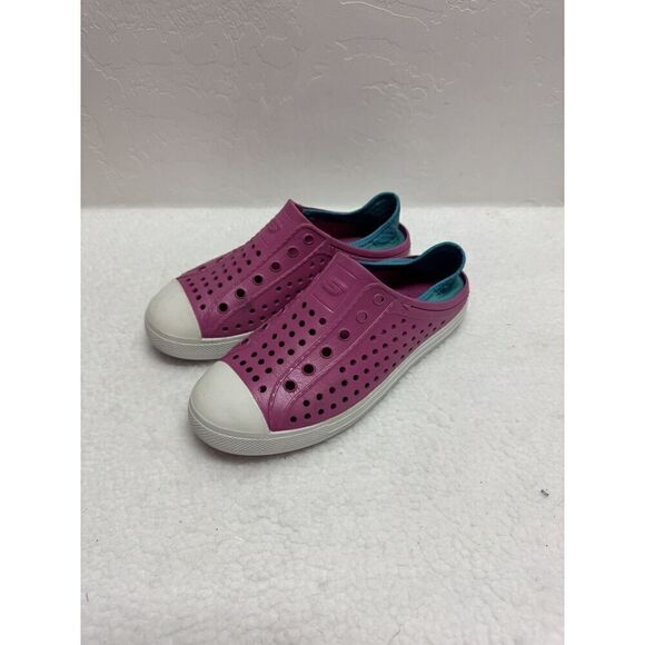 Skechers Pink Slip-On Perforated Design Casual Shoes Size 4 - Picture 1 of 6